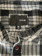 Hurley Men's Plaid Flannel Button Up Shirt.  Medium 