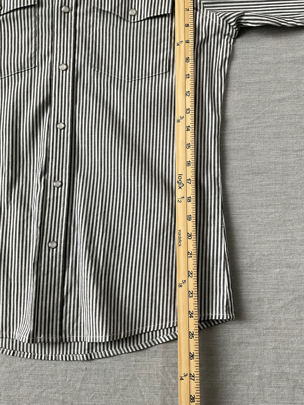 Wrangler Men's Western Stripe Pearl Snap Long Sleeve Shirt - Gray & White - Size XL