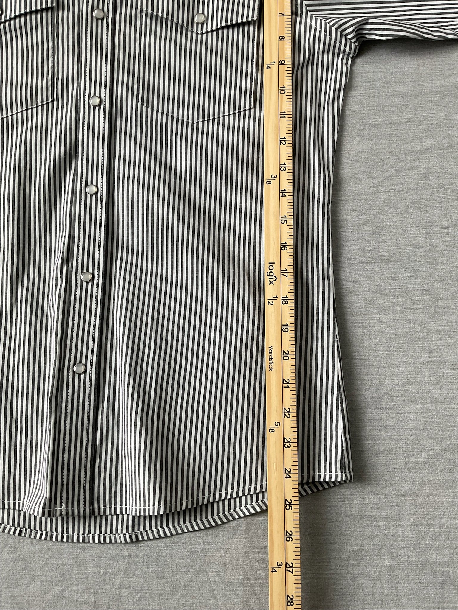 Wrangler Men's Western Stripe Pearl Snap Long Sleeve Shirt - Gray & White - Size XL