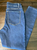 No Boundaries Women's High Rise Mom Ankle Jeans - Medium Wash - Size 11