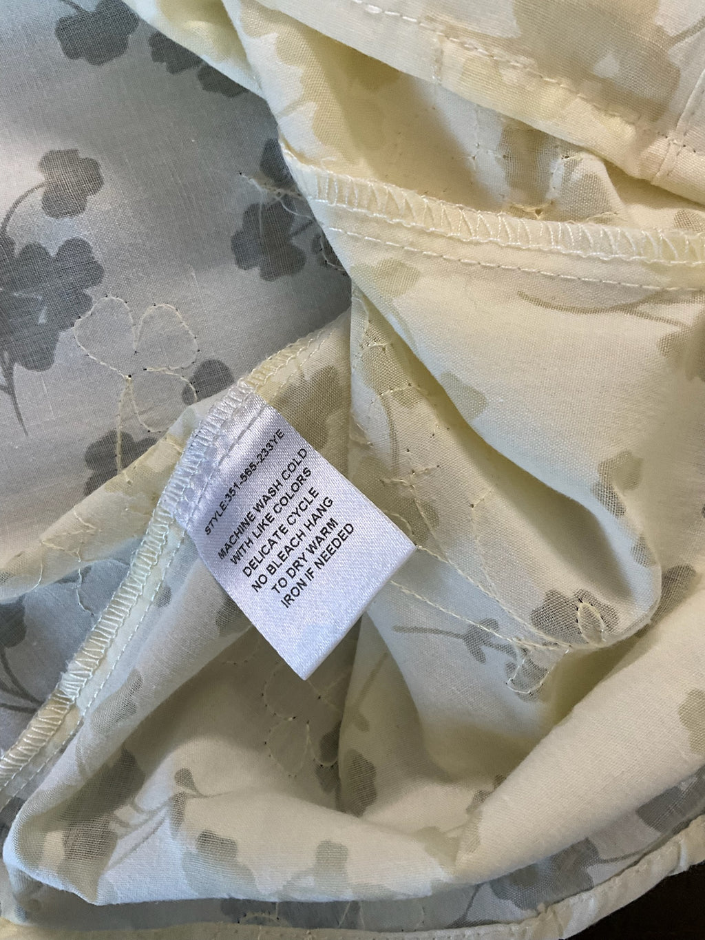 Roper Women's Pale Yellow Pearl Snap Short Sleeve Shirt - Size Large (NWOT)