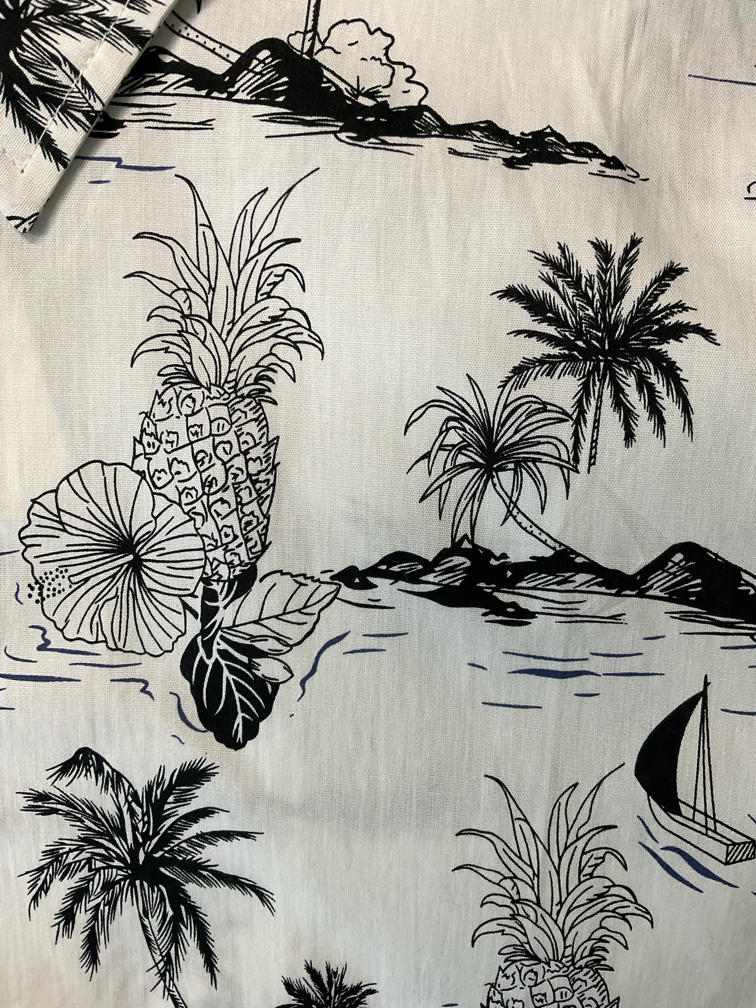 JOGAL Men’s Short-Sleeve Tropical Hawaiian Button-Up Shirt - White (Size Large)
