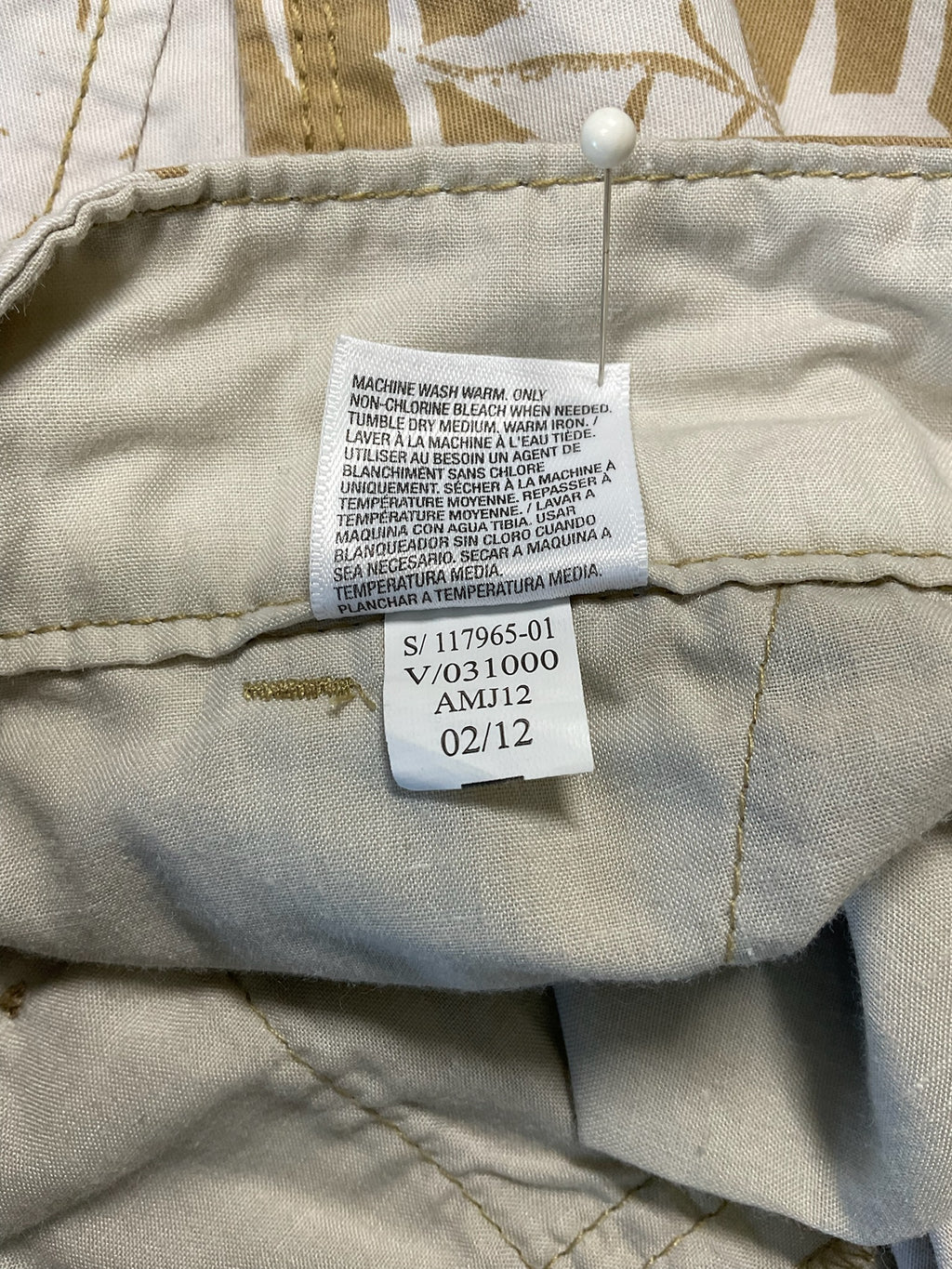Old Navy Women's Everyday Shorts Size 6   - Tan with Cream Flowers