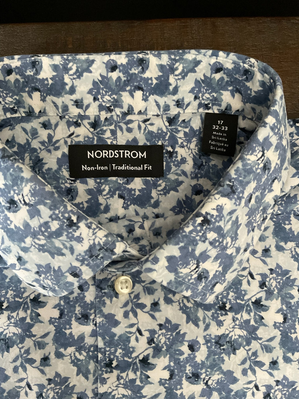 Nordstrom Men's White with Blue Floral Print Long Sleeve Shirt. X Large (17)