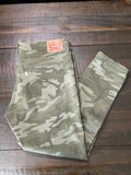 Levi’s 711 Skinny camo jeans in olive green stretch denim. Size 32