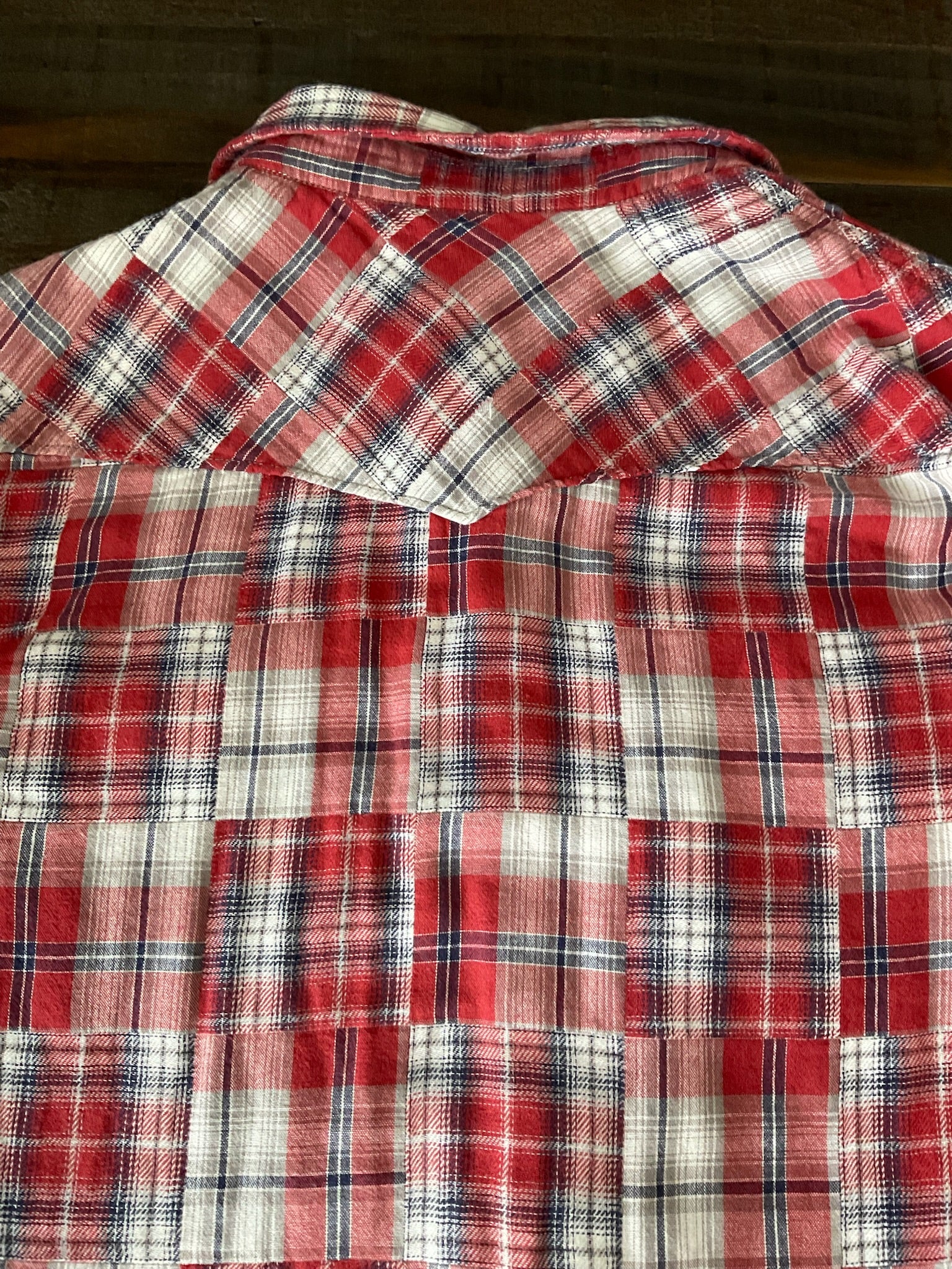 Lucky Brand Men's Red Plaid Pearl Button Up Shirt Size M