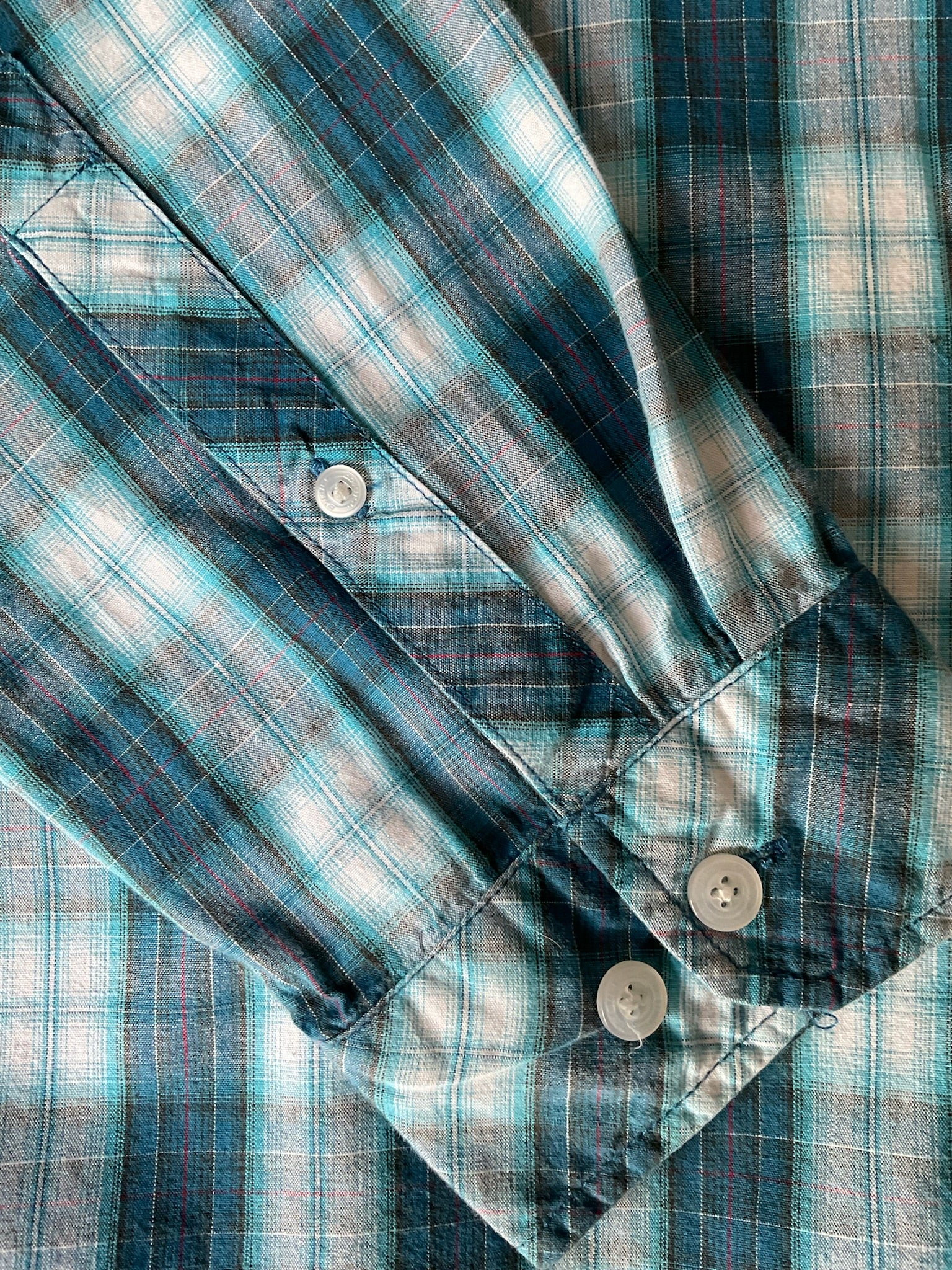 O'Neill Men's Long Sleeve Button Up Shirt Teal, Blue and White.   X-Large
