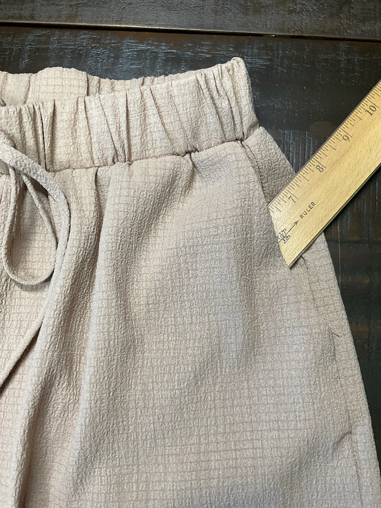  Emory Rose Casual Beige Summer Shorts – Size Medium