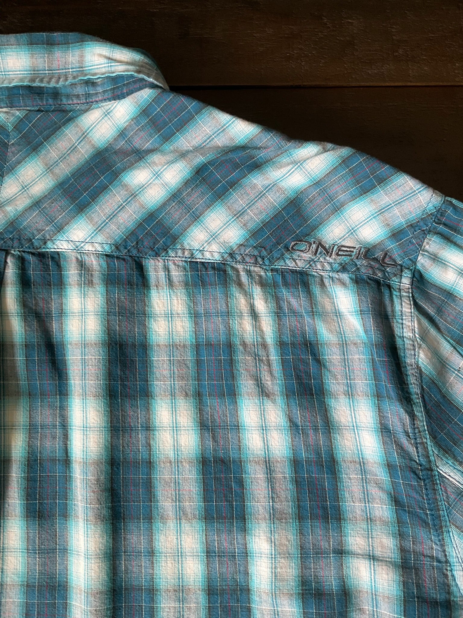 O'Neill Men's Long Sleeve Button Up Shirt Teal, Blue and White.   X-Large