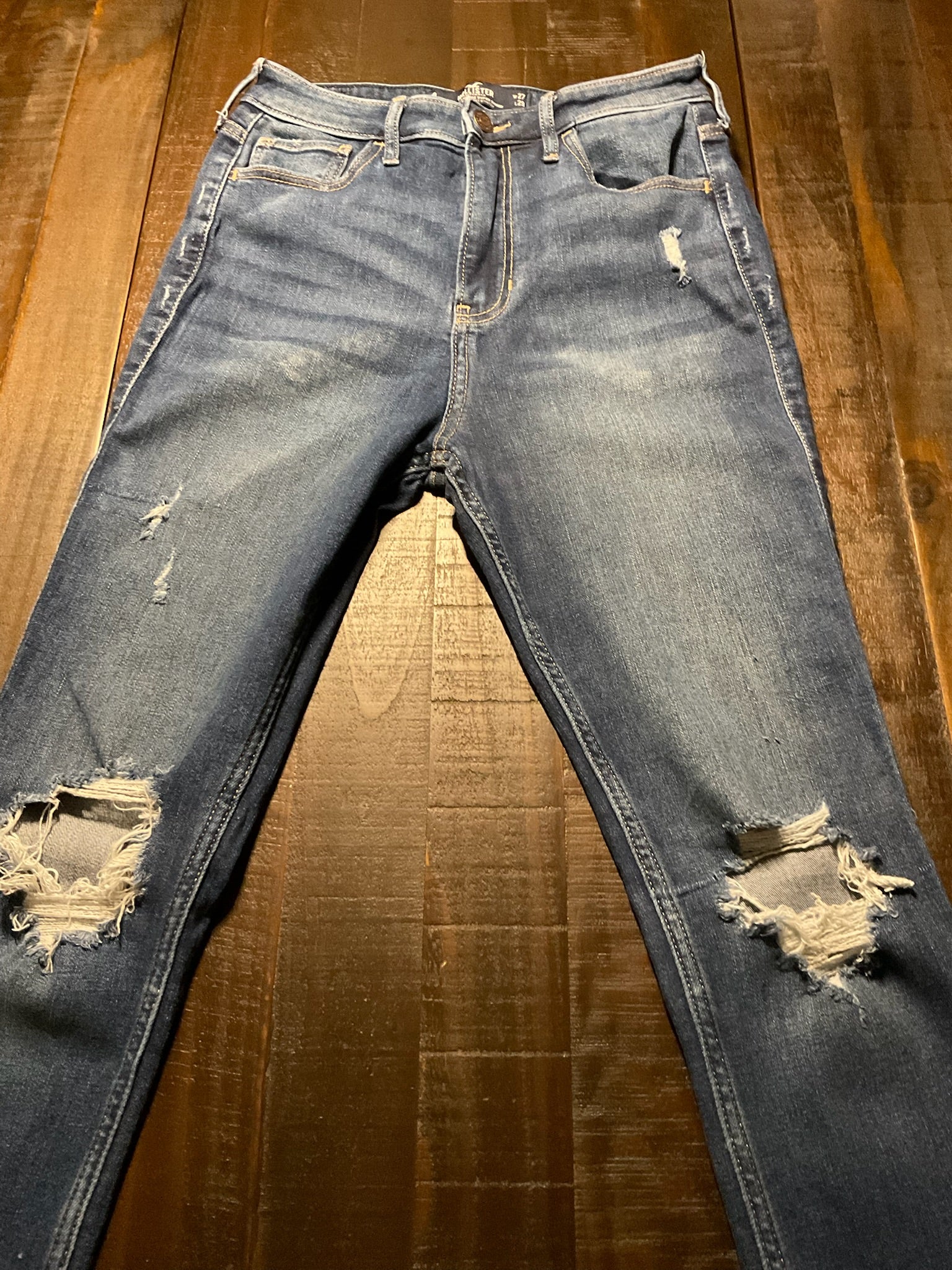 Hollister Women's Ultra High Rise Super Skinny Distressed Jeans - Size 5 Regular 