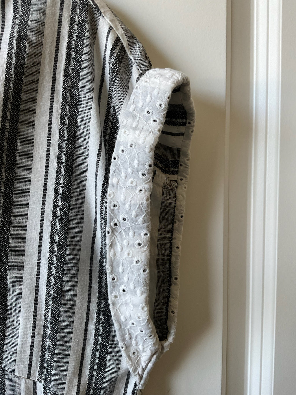 Hem & Thread Black White Striped Button Down Linen Blend Dress.  Medium
