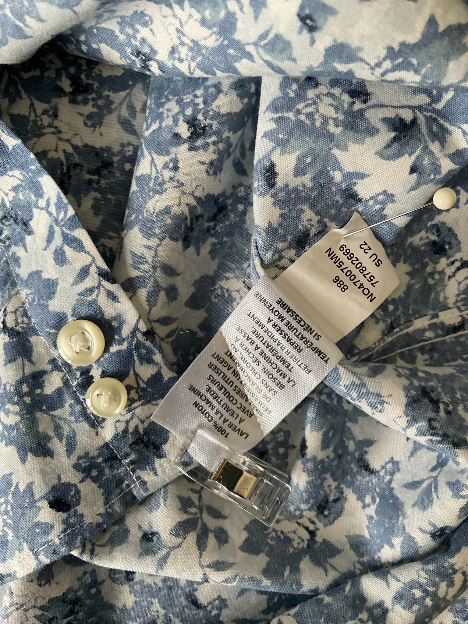 Nordstrom Men's White with Blue Floral Print Long Sleeve Shirt. X Large (17)